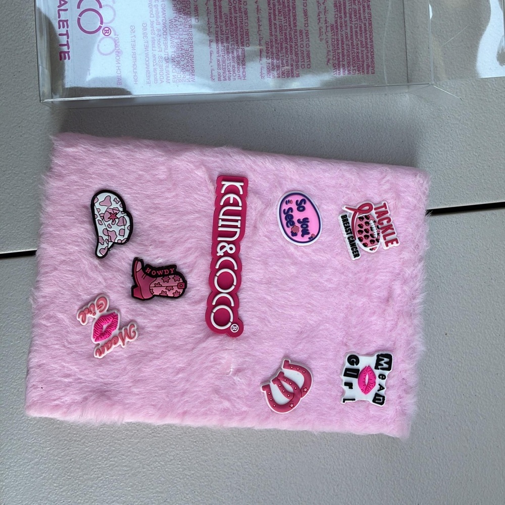 KEVIN & COCO 42 Color Face Palette – New w/ Case 💗✨